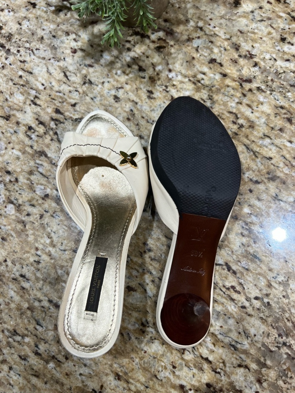 Louis Vuitton Cream Leather Slip-On Kitten Heel Mules with Gold Flower 36.5 - Picture 11 of 12